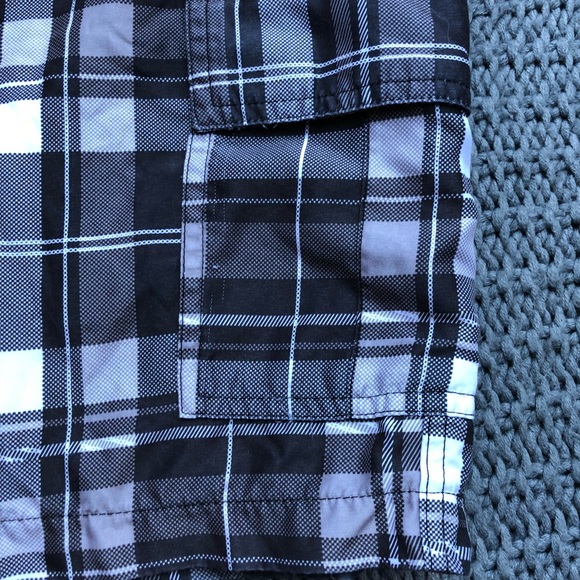 Mens shorts - Picture 2 of 6